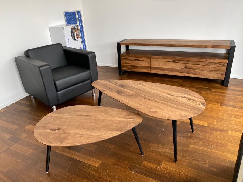 Wohnungseinrichtung Nussbaum geölt - Sideboard, Tisch & Couchtischset aus Massivholz - Wood Dream